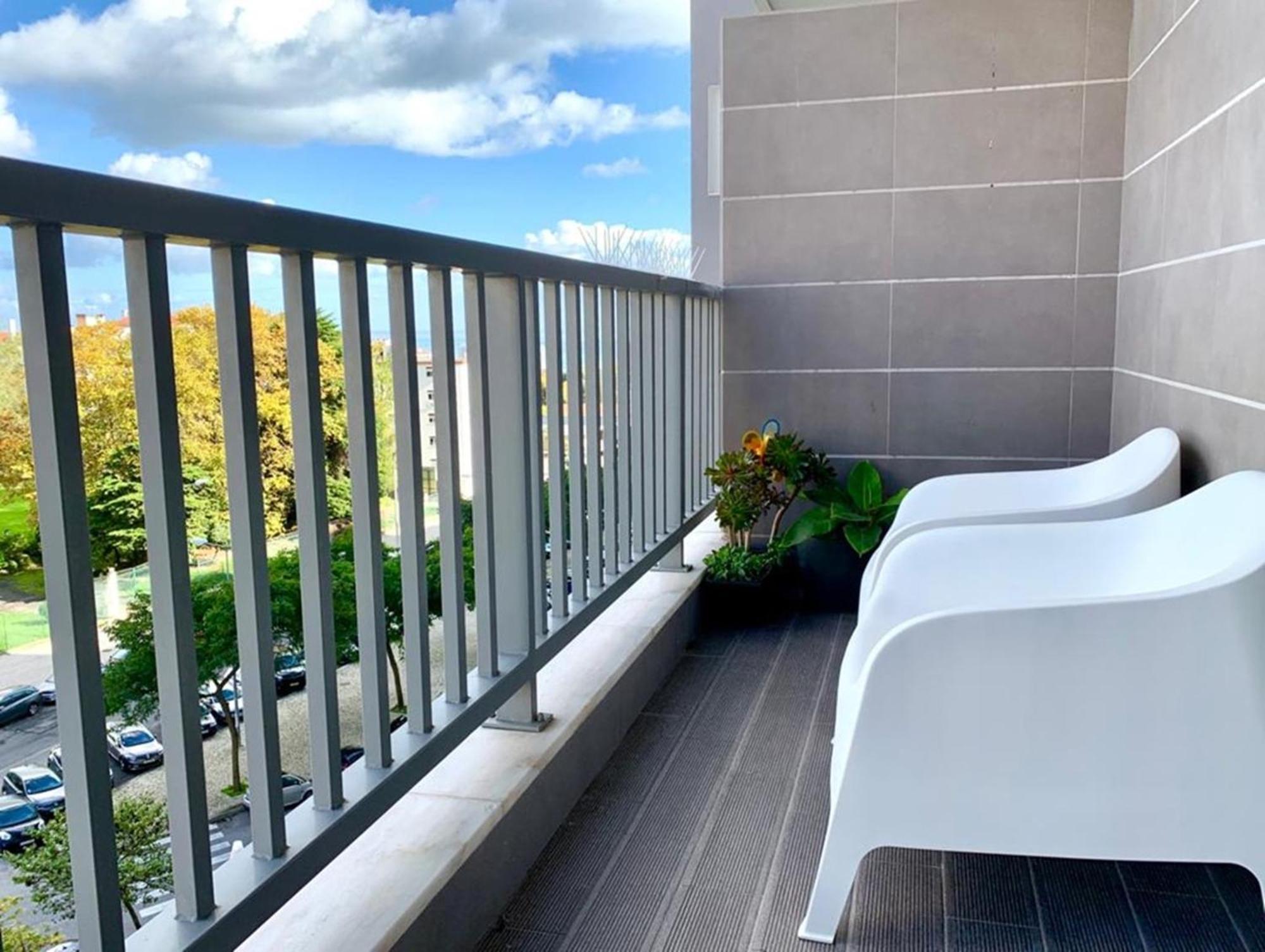 Modern & Spacious With River View Lisboa