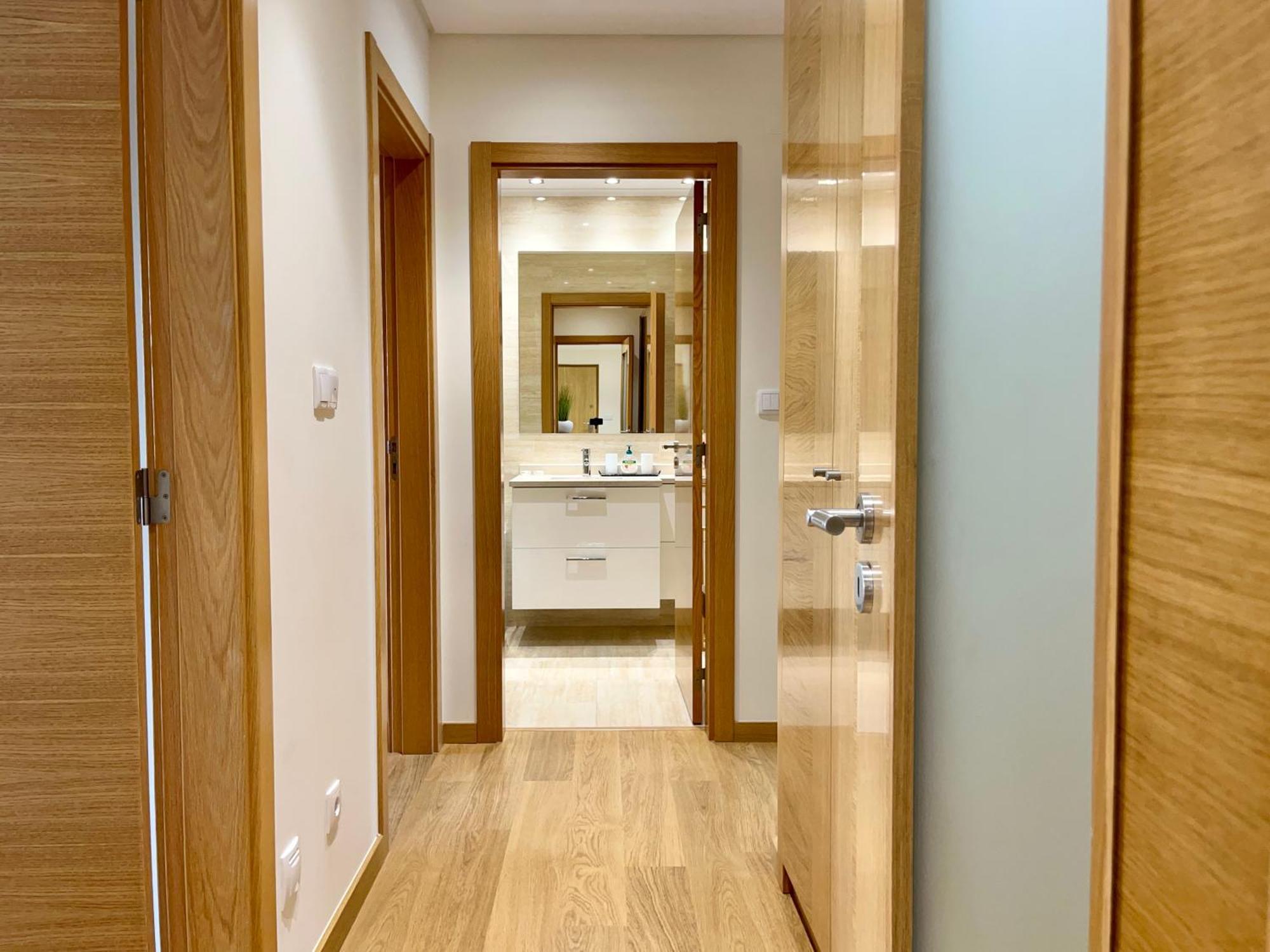 Modern & Spacious With River View Lisboa
