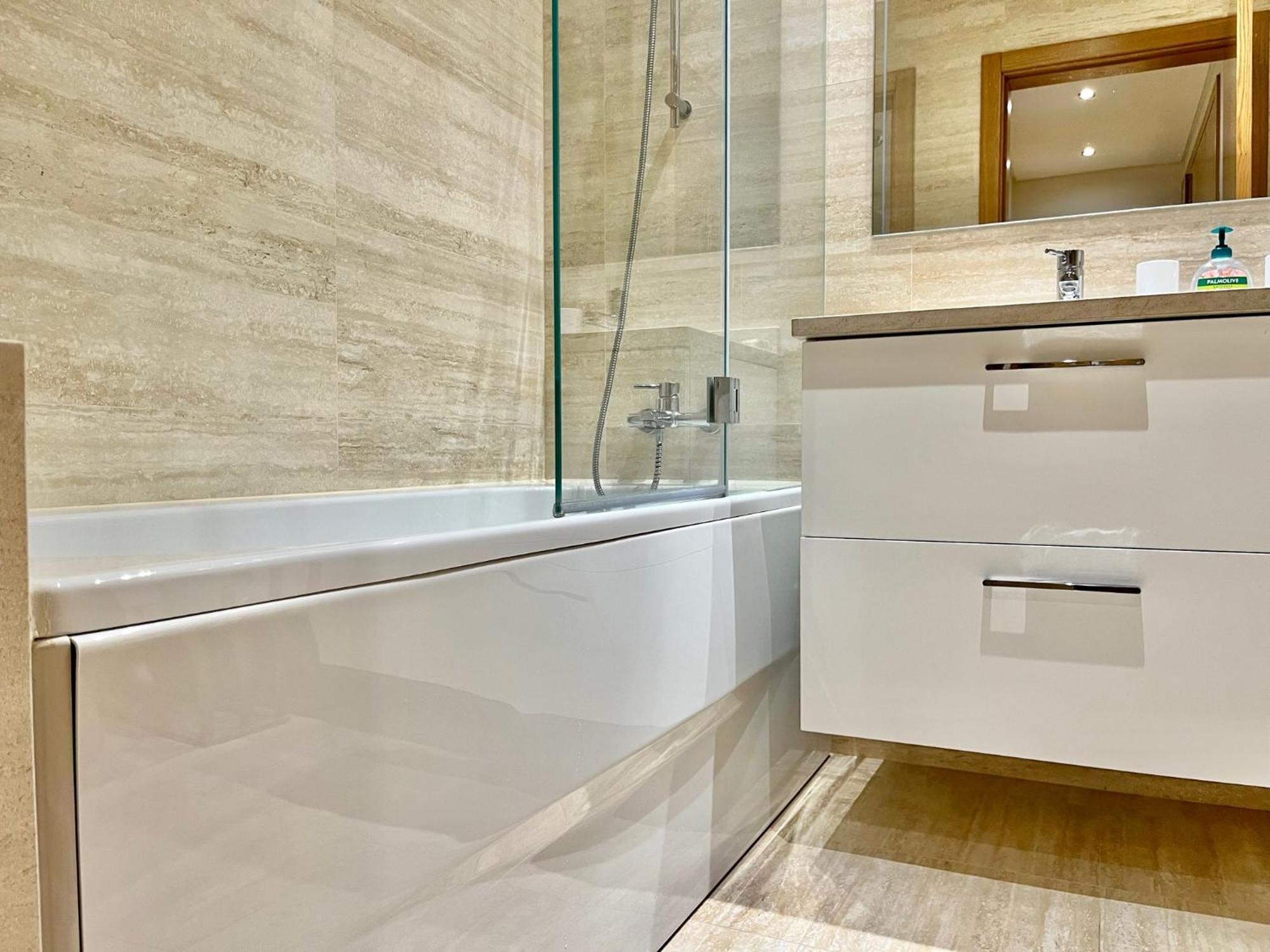 Lejlighed Modern & Spacious With River View Lisboa