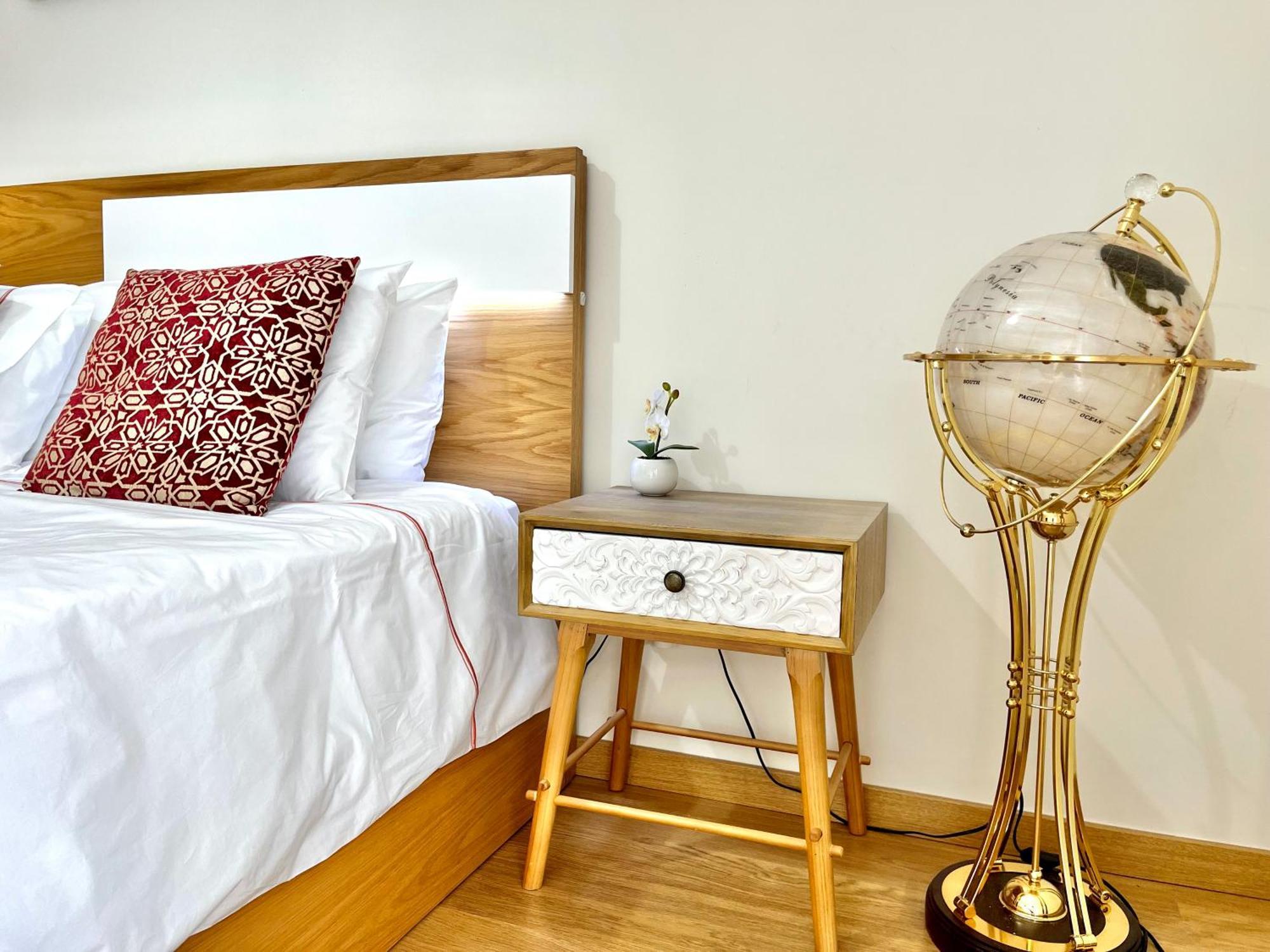 Lejlighed Modern & Spacious With River View *