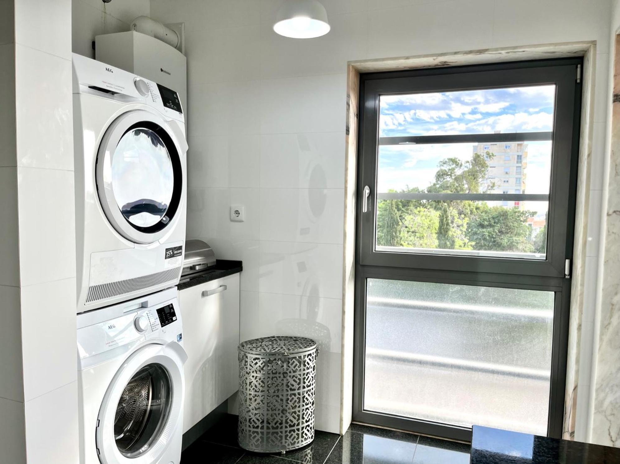 Lejlighed Modern & Spacious With River View *